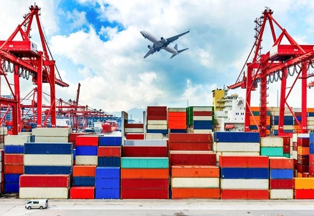 Thuế nhập khẩu và xuất khẩu: Những điểm cần lưu ý khi kinh doanh quốc tế